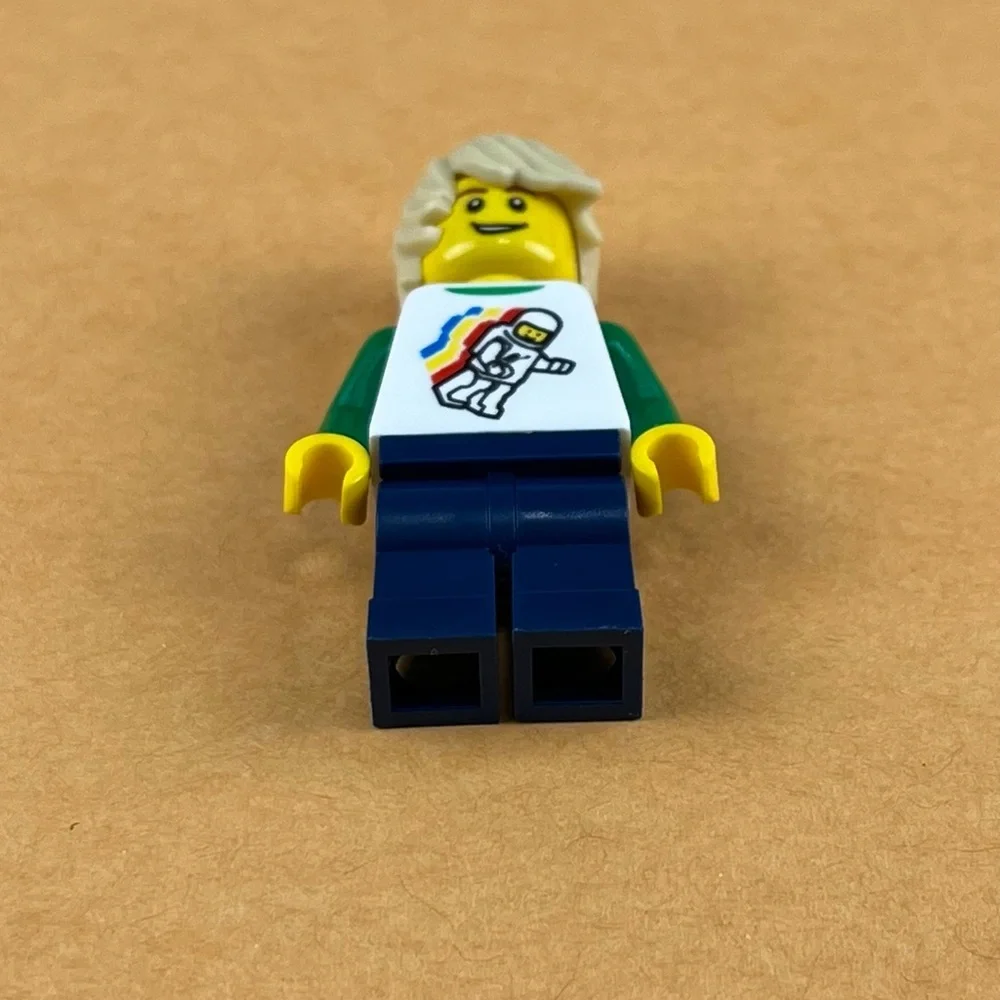 LEGO City Minifigure Skateboarder Boy 31067 no skateboard 2”